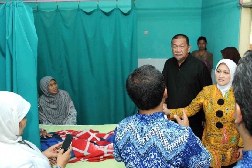 Wakil Gubernur Jawa Barat Deddy Mizwar berkunjung ke Puskesmas Poned Rajapolah, Kamis (7/11). 