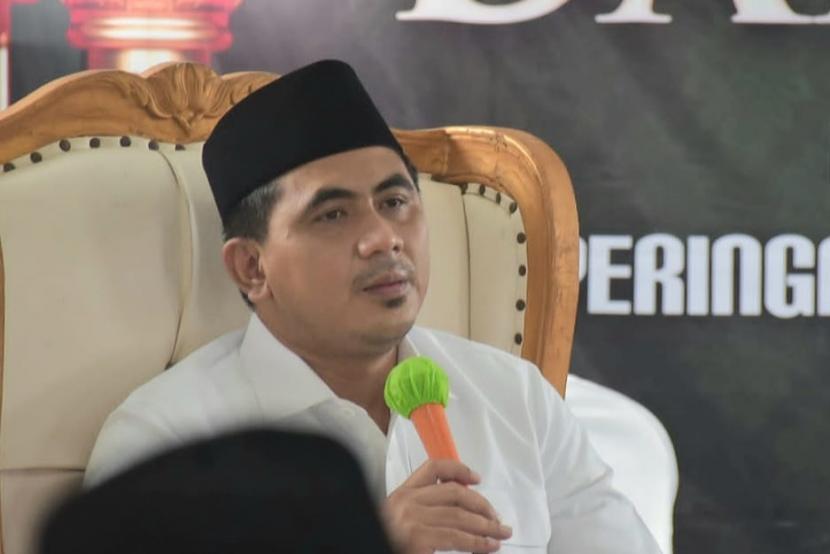 Wakil Gubernur Jawa Tengah, Taj yasin Maimoen,  meminta masyarakat tak fobia terhadap pesantren yang murni 