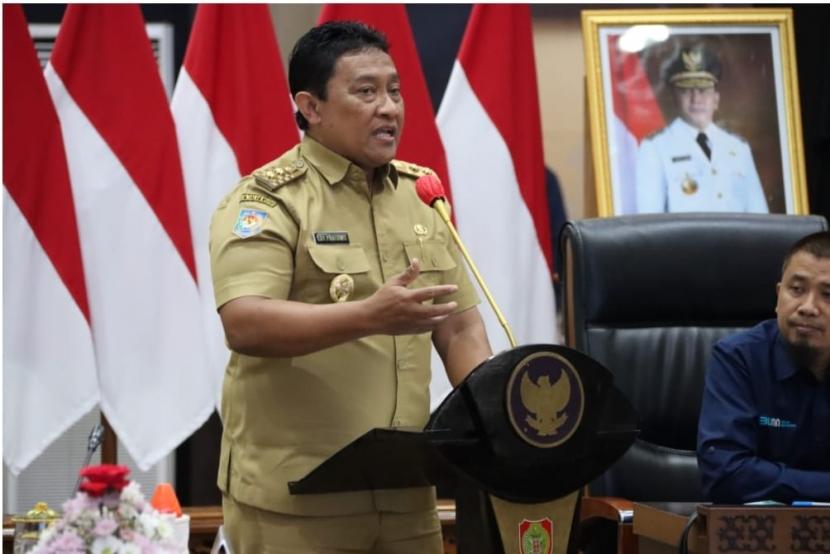 Wakil Gubernur Kalimantan Tengah Edy Pratowo meminta kepada Bupati dan seluruh pemerintah daerah yang hadir untuk bisa mendukung, dengan memberikan kemudahan terkait desa berlistrik di Kalteng.