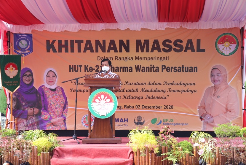Wakil Gubernur Kepulauan Bangka Belitung (Babel), Abdul Fatah mengapresiasi kegiatan khitanan massal yang diinisiasi oleh Dharma Wanita Persatuan (DWP) Babel dalam rangka memperingati HUT ke-21 Dharma Wanita, Rabu (2/12).