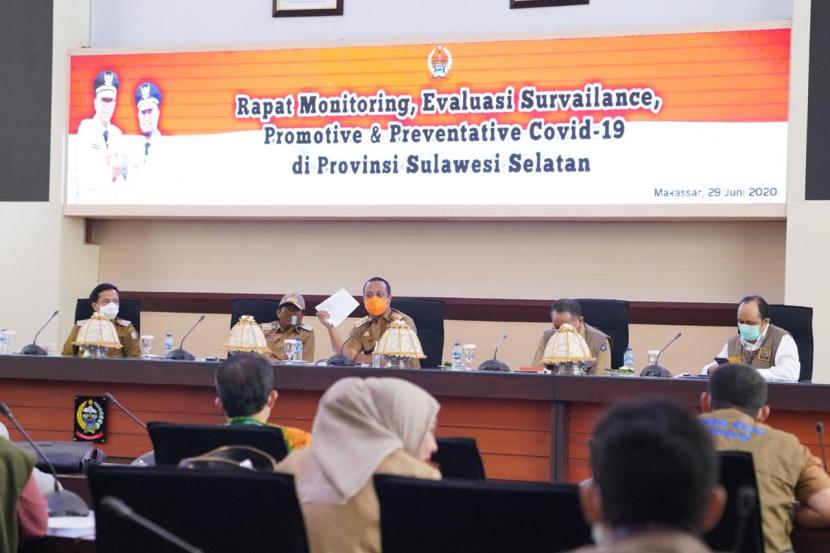 Wakil Gubernur Sulawesi Selatan, Andi Sudirman Sulaiman saat memimpin rapat  (ilustrasi)