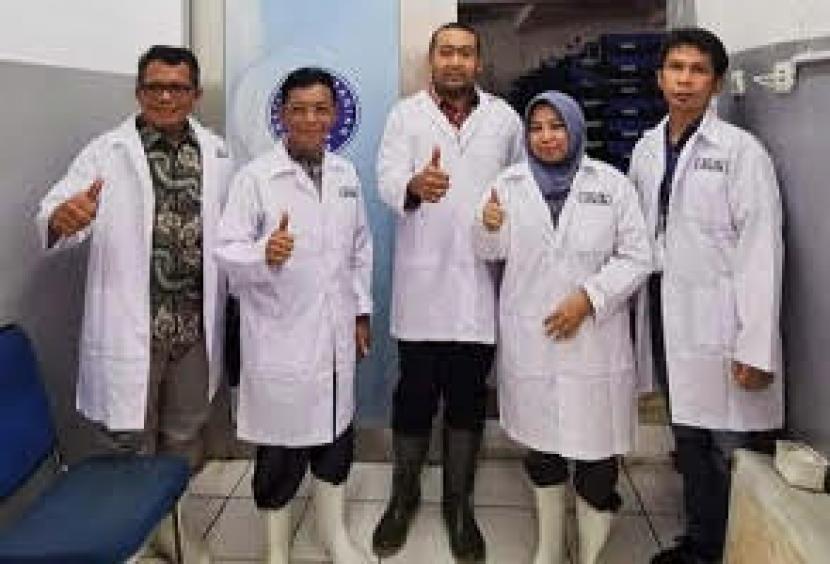 Wakil Gubernur Sumatera Barat Dr Audy Joinaldy mengunjungi apartemen kepiting di IPB Fisheries and Marine Observation (IFMOS),  kawawan Ancol, Jakarta beberapa waktu lalu.