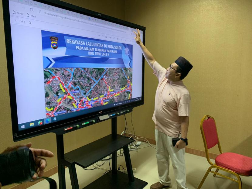 Wakil Gubernur Sumatra Barat Audy Joinaldy melakukan sidak ke Pusat Informasi Pelayanan Terpadu Mudik Lebaran Sumatra Barat di lobby Kantor Gubernur Sumbar, Sabtu (30/4/2022).