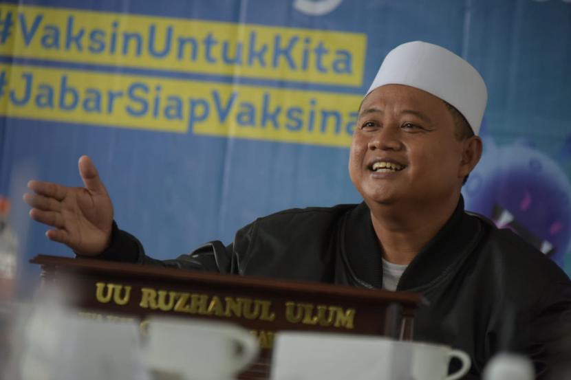 Wakil Gubernur Jawa Barat (Jabar) Uu Ruzhanul Ulum meninjau pelaksanaan vaksinasi untuk kyai dan ulama. (ilustrasi).
