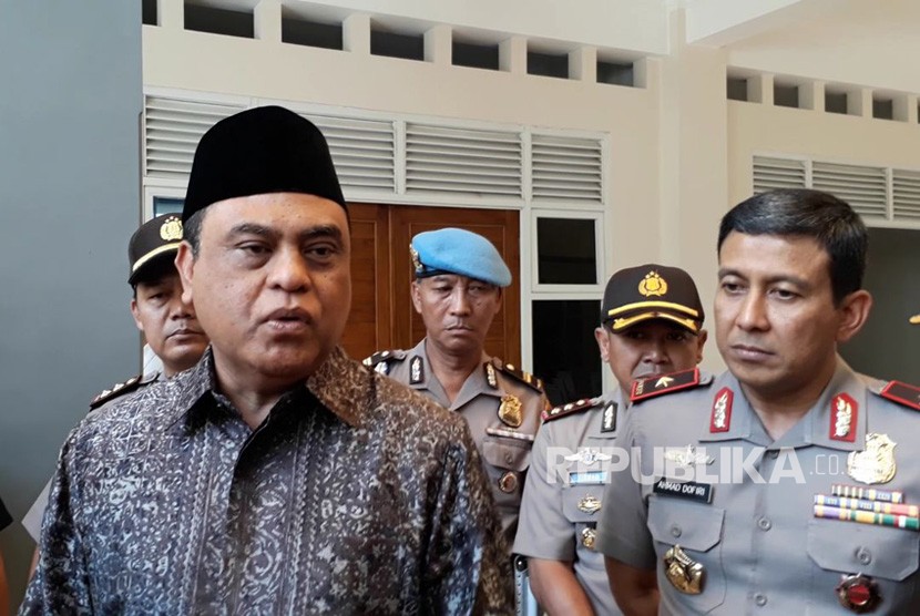 Wakil Kepala Kepolisian Republik Indonesia (Wakapolri), Komisaris Jenderal (Komjen) Pol Syafruddin.