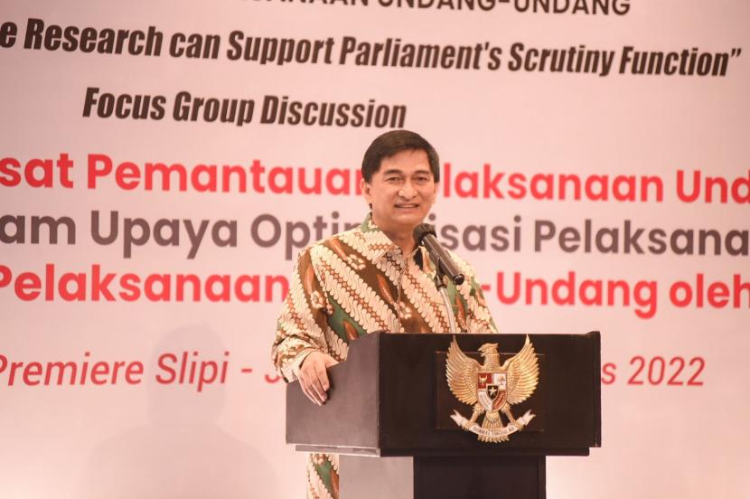 Wakil Ketua Badan Urusan Rumah Tangga DPR RI Achmad Dimyati Natakusumah mengingatkan Pusat Pemantauan Pelaksanaan Undang-Undang Badan Keahlian DPR RI agar dalam menjalankan fungsinya dapat mengacu kepada tiga unsur pembentukan Undang-Undang.