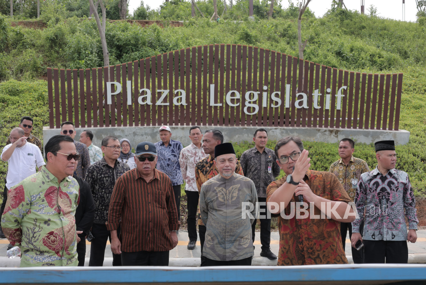 Wakil Ketua Dewan Perwakilan Daerah (DPD) RI, Tamsil Linrung, menekankan bahwa Ibu Kota Nusantara (IKN) merupakan simbol koreksi arah pembangunan Indonesia yang selama puluhan tahun terkonsentrasi di satu pulau. Pesan tersebut ia sampaikan dalam rapat kerja bersama Kepala Otorita IKN, Basuki Hadimuljono, Jumat (21/11).