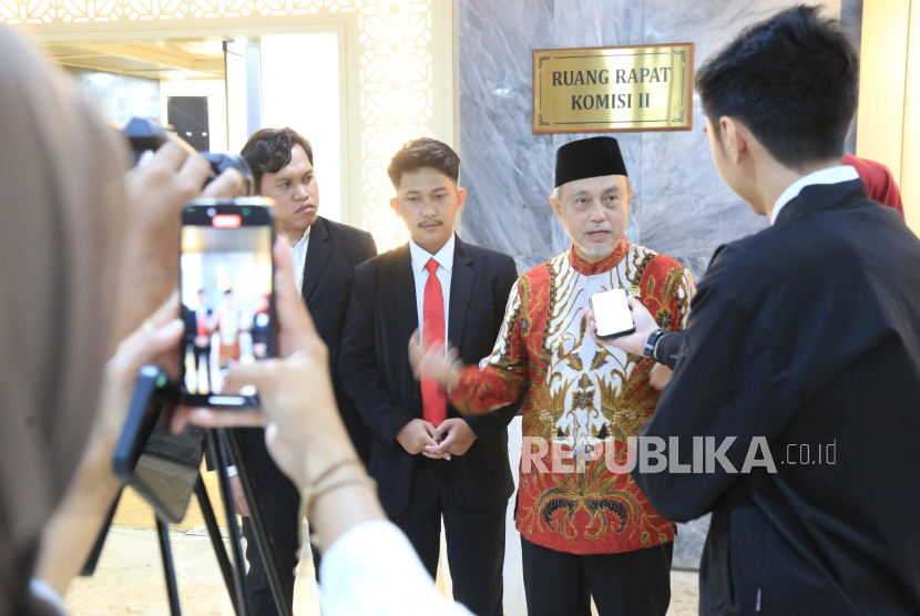 Wakil Ketua Dewan Perwakilan Daerah Republik Indonesia (DPD RI) Tamsil Linrung membuka Konferensi Pemuda Parlemen Indonesia (PPI) Tahun 2025 di Jakarta, Kamis (23/10/2025).