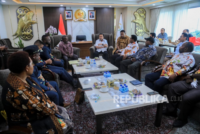 Temui Waka DPD RI, Pansus Kemanusiaan Papua Tengah Minta Pemda Terlibat Aktif Tangani Pengungsi