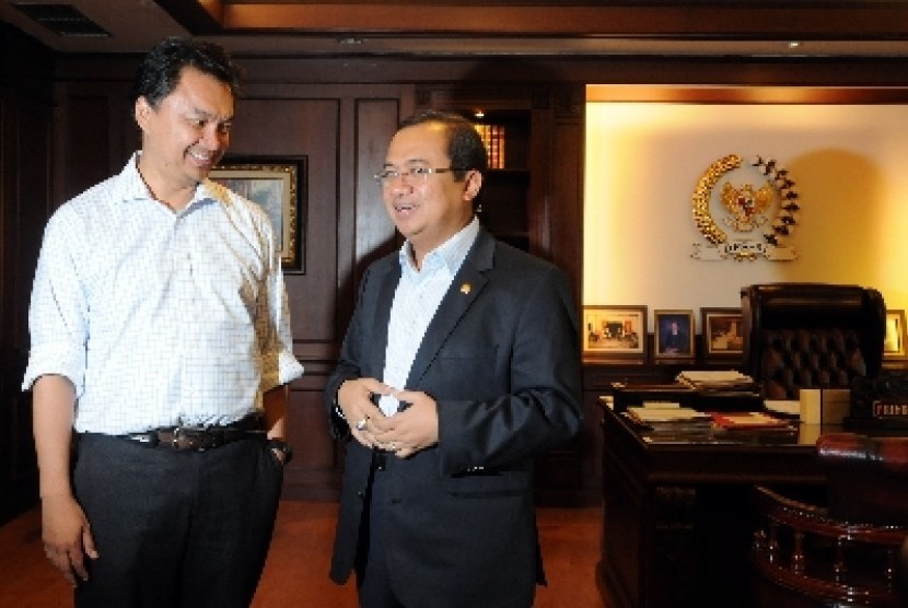 Wakil Ketua DPR Priyo Budi Santoso menerima tamu Dino Pati Djalal