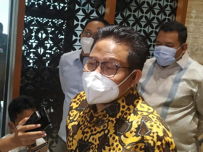 Wakil Ketua DPR RI, Abdul Muhaimin Iskandar menjawab pertanyaan wartawan, di Kompleks Parlemen Senayan, Jakarta,  Rabu (23/2). Muhaimin mengusulkan Pemilu 2024 diundur maksimal dua tahun.