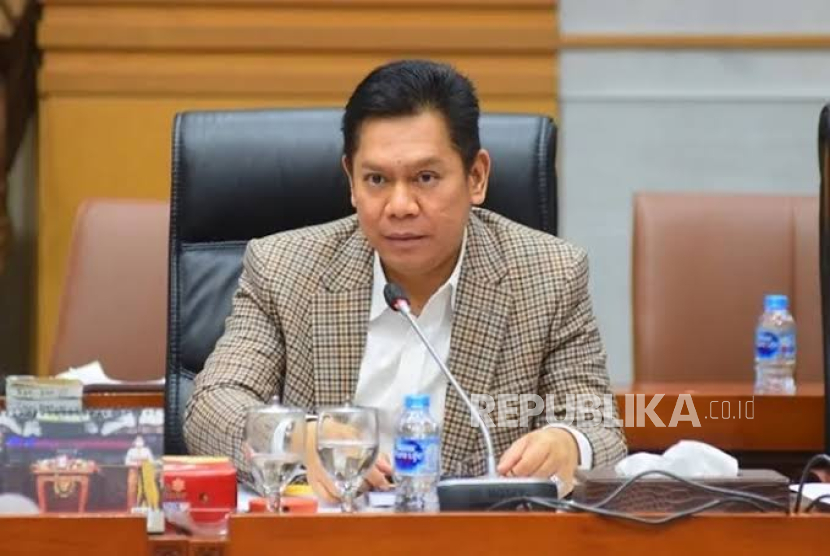 Wakil Ketua DPR RI Adies Kadir 