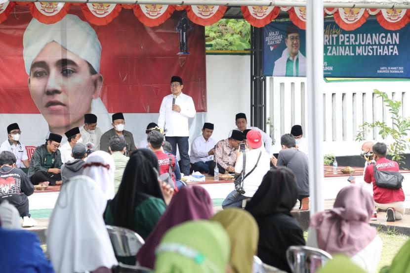 Wakil Ketua DPR RI bidang Korkesra Abdul Muhaimin Iskandar (Gus Muhaimin) menghadiri Silaturahmi Hati Pemimpin Bangsa dan Rakyat di Gor Sukapura, Dadaha, Kota Tasikmalaya, Jawa Barat, Sabtu (26/3/32022).