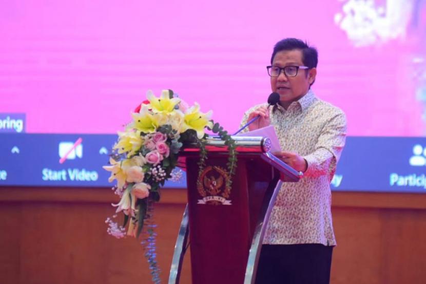 Wakil Ketua DPR RI Bidang Korkesra Abdul Muhaimin Iskandar saat menjadi keynote speaker dalam acara Seminar Nasional  Inspektorat Utama Sekretariat Jenderal DPR RI (Ittama Setjen DPR).