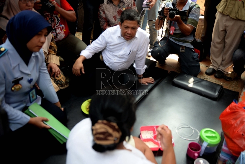 Wakil Ketua DPR RI Fahri Hamzah melakukan sidak di Rumah Tahanan Wanita Pondok Bambu, Jakarta Timur, Selasa (27/10).  (Republika/Wihdan)