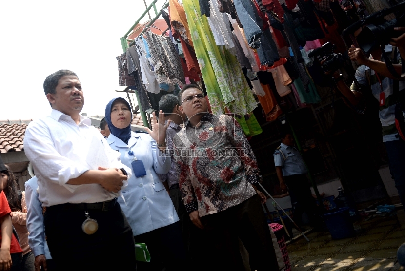 Wakil Ketua DPR RI Fahri Hamzah melakukan sidak di Rumah Tahanan Wanita Pondok Bambu, Jakarta Timur, Selasa (27/10).  (Republika/Wihdan)