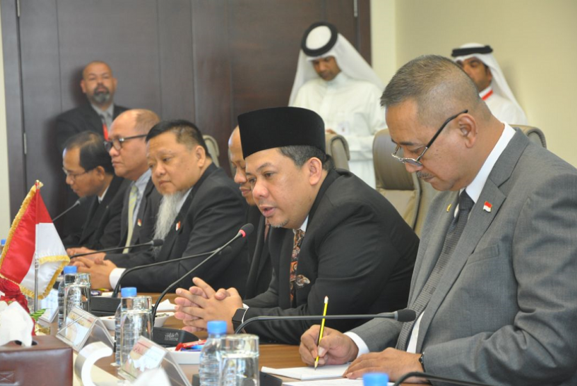 Wakil Ketua DPR RI Fahri Hamzah memimpin delegasi Indonesia bertemu Parlemen Bahrain, di Manama, Bahrain.