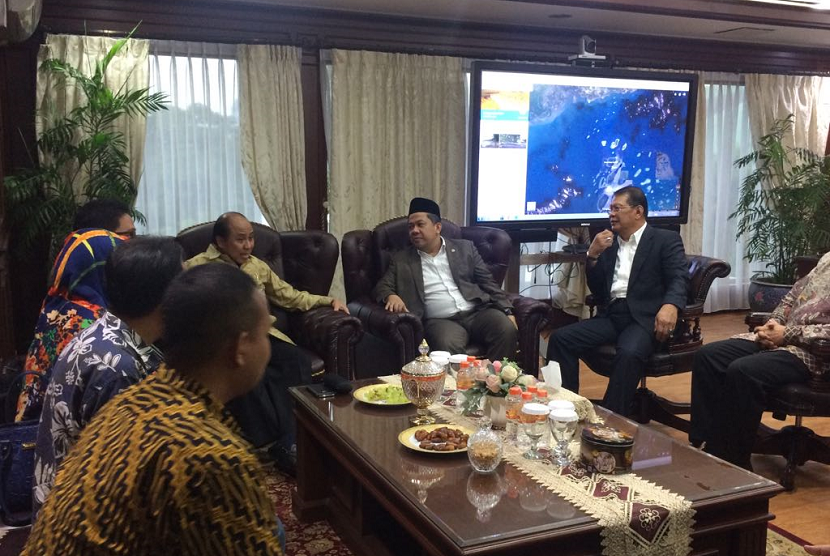 Wakil Ketua DPR RI Fahri Hamzah menerima delegasi Gerakat Kebangkitan Indonesia (GKI) yang dipimin bekas wagub DKI Prajitno.