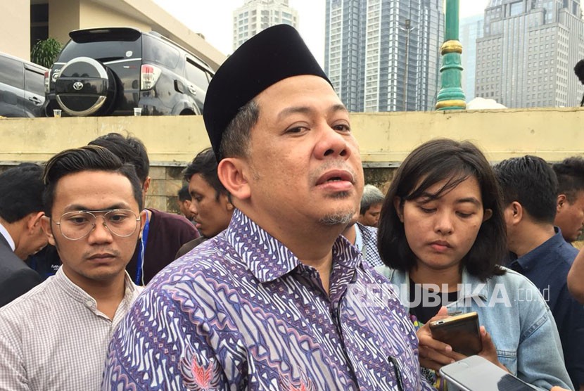 Wakil Ketua DPR RI, Fahri Hamzah, usai membuat laporannya terhadap Presiden PKS (Partai Keadilan Sejahtera), Sohibul Iman, di Mapolda Metro Jaya beberapa waktu lalu.