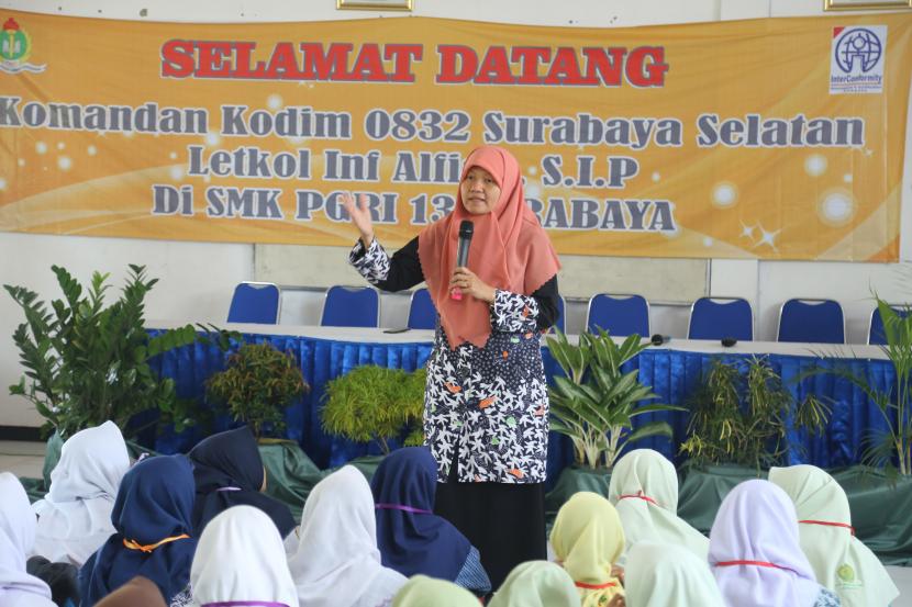 Wakil Ketua DPRD Kota Surabaya, Reni Astuti.