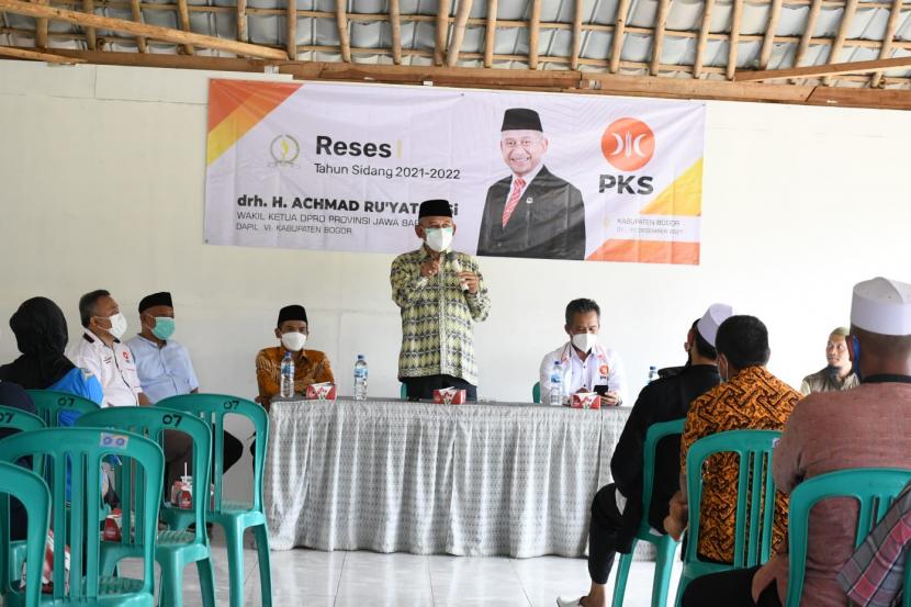 Wakil Ketua DPRD Provinsi Jawa Barat Daerah Pemilihan (Dapil) VI Kabupaten Bogor drh. H. Achmad Ru