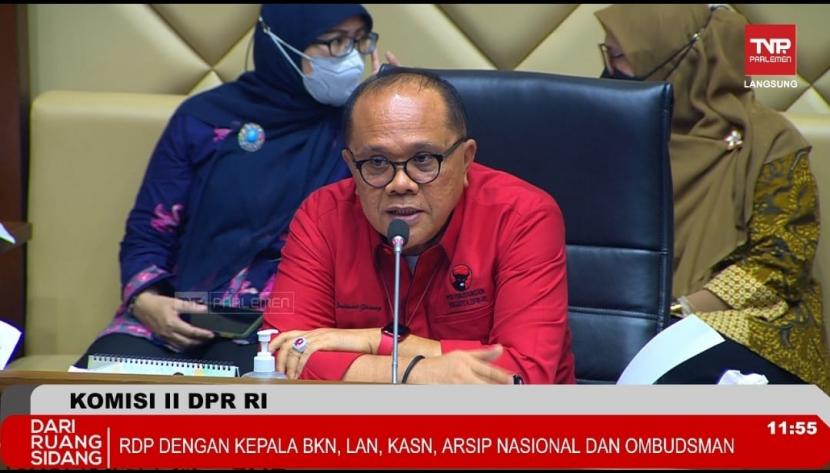 Wakil Ketua Komisi II DPR Junimart Girsang menyoroti kinerja dari Komisi Aparatur Sipil Negara (KASN).