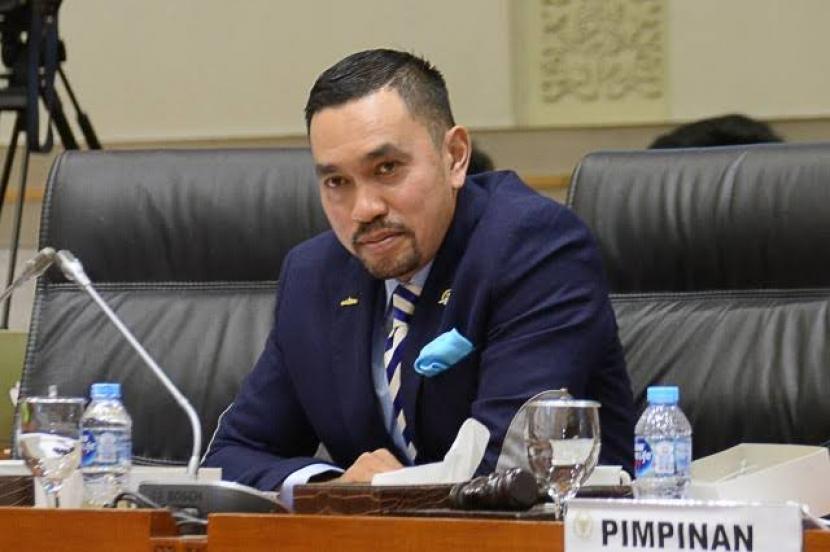 Wakil Ketua Komisi III DPR RI Ahmad Sahroni menilai tepat langkah Kapolri memberhentikan AKBP Ferli Hidayat sebagai Kapolres Malang.