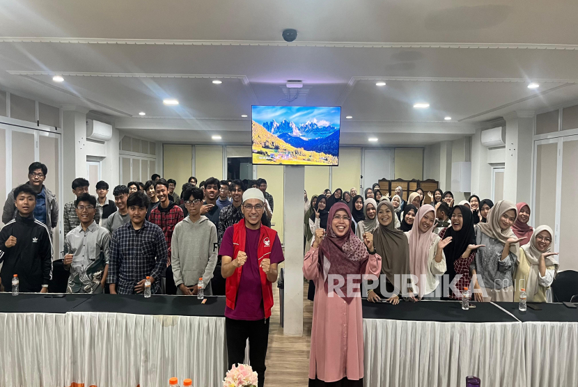 Ummi Siti Oded: Pemuda Harus Jadi Kekuatan Bangsa Menuju Indonesia Emas