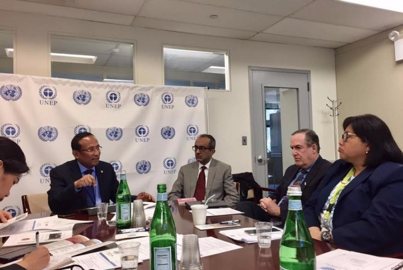 Wakil Ketua Komisi VII DPR Satya Widya Yudha pembicara dalam Forum Air Quality Asia-World Bank High Level Strategy Session di markas United Nation Enviroment Programme (UNEP), New York, Amerika Serikat, Selasa (16/5).