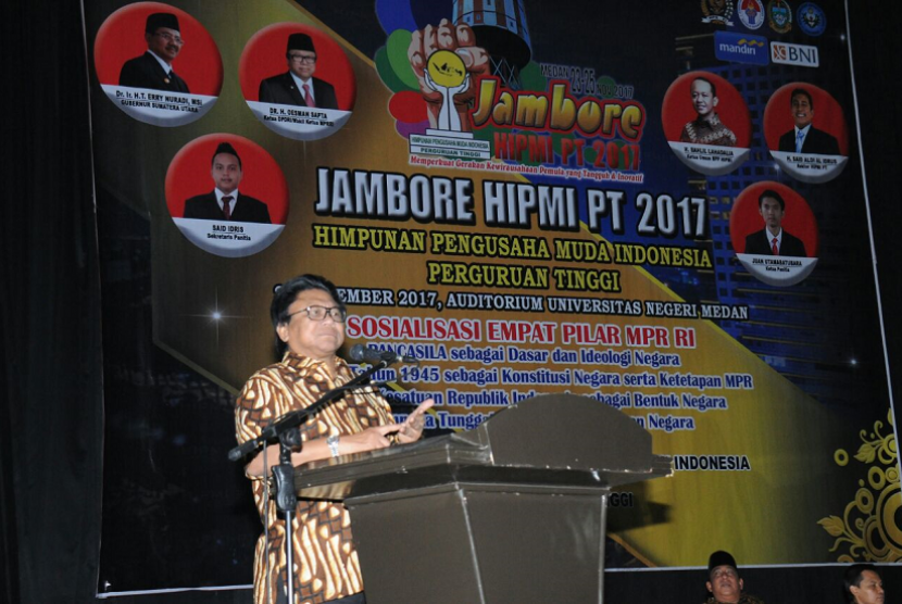  Wakil Ketua Majelis Permusyawaratan Rakyat Republik Indonesia (MPR RI) dan Ketua Dewan Perwakilan Daerah Republik Indonesia (DPD RI), Oesman Sapta.