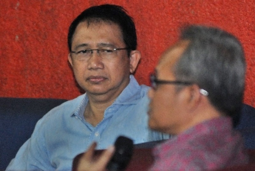Wakil Ketua Majelis Tinggi Partai Demokrat Marzuki Alie (kiri) dan Ketua DPP Golkar Hajriyanto Y Tohari 