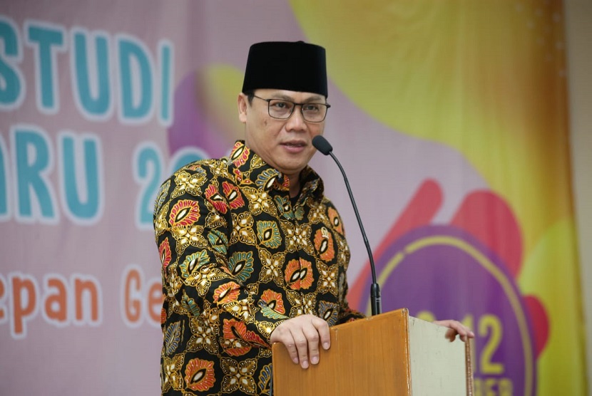Wakil Ketua MPR RI Ahmad Basarah meminta Gerakan Muda Forum Komunikasi Putra/Putri TNI Polri (GM FKPPI) tidak surut dalam mengawal ideologi negara dan keutuhan Negara Kesatuan Republik Indonesia.