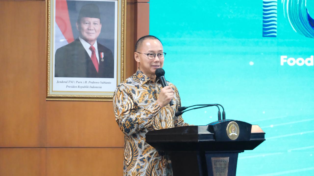 Wakil Ketua MPR, Eddy Soeparno, saat memberi sambutan pada Pre-Launching II Indonesia Climate Change Forum 2025.