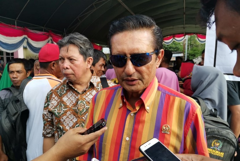 Wakil Ketua MPR Fadel Muhammad ketika melakukan kinjungan ke Gorontalo