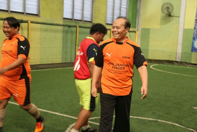 Wakil Ketua MPR Hidayat Nur Wahid (HNW) membuka turnamen futsal HNW Cup di Planet Futsal, Kenari Mas, Jakarta Pusat, Sabtu (4/11).