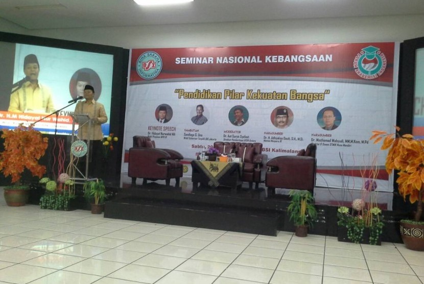 Forum Akademisi Indonesia Gelar Seminar Investasi 