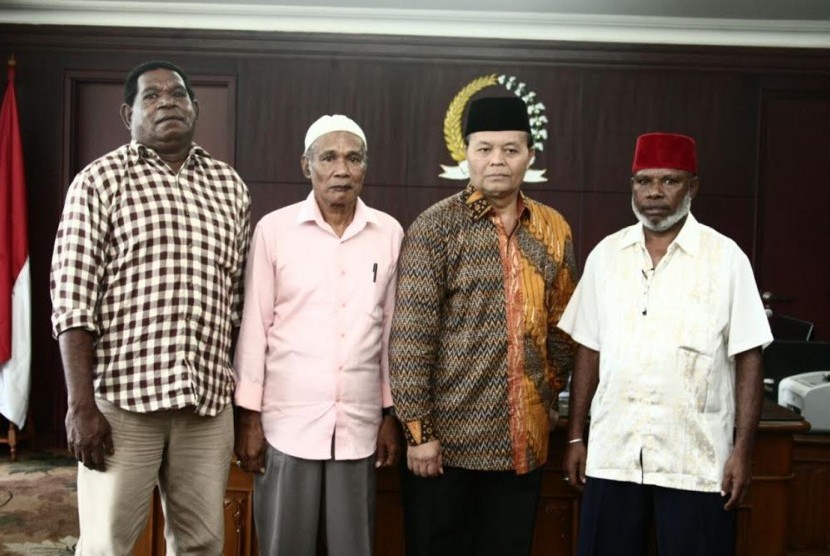 Wakil Ketua MPR Hidayat Nur Wahid menerima perwakilan Papua.