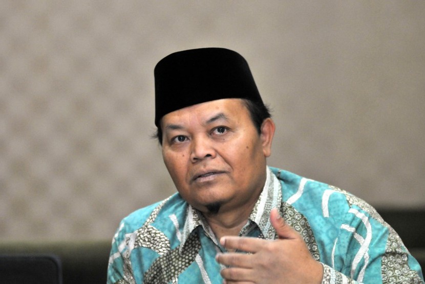 Wakil Ketua MPR Hidayat Nur Wahid saat melakukan kunjungan di Kantor Harian Republika, Jakarta, Senin (9/11). 