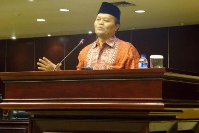 Wakil Ketua MPR Hidayat Nur Wahid saat membuka sosialisasi empat pilar di kompleks DPR, Senin (15/6).