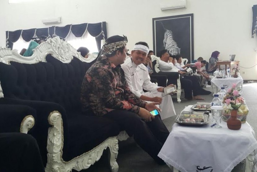 Wakil Ketua MPR Mahyudin bersama bupati Purwakarta Dedi Mulyadi.