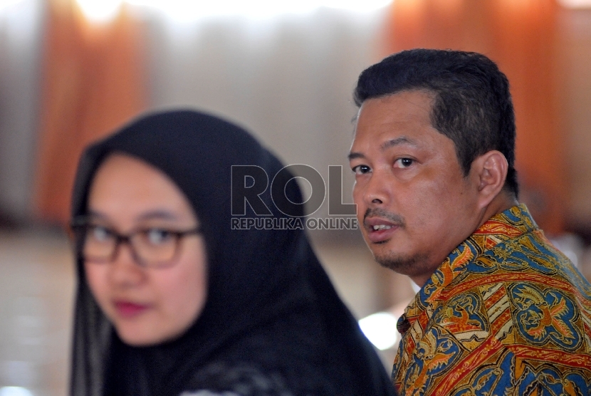  Wakil Ketua MPR Mahyudin saat menyampaikan sosialisasi empat pilar   di Universitas Islam As-Syafi'iyah, Bekasi, Senin (21/9). (Republika/Rakhmawaty La’lang)