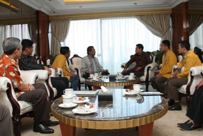 Wakil Ketua MPR Oesman Sapta menerima delesai ikatan pelajar muhammadiyah, Selasa (11/8)