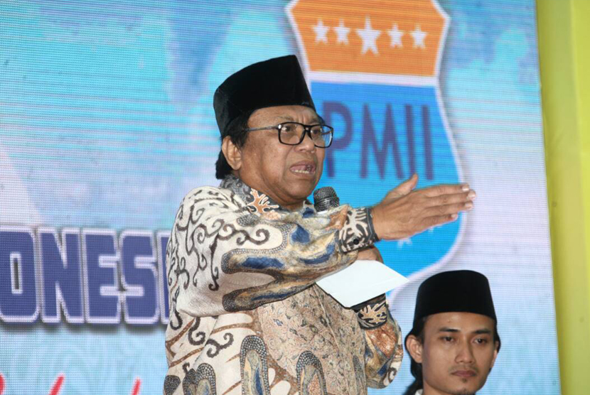 Wakil Ketua MPR Oesman Sapta pada Kongres PMII Tahun 2017 di Palu, Sulawesi Tengah, Selasa (16/5)