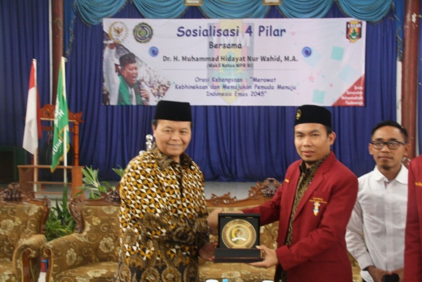 Wakil Ketua MPR RI Hidayat Nur Wahid melakukan sosialisasi empat pilar MPR di Tasikmalaya.