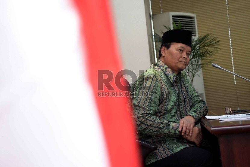 Wakil Ketua MPR RI Hidayat Nur Wahid menerima sejumlah pengurus Gema Sadhana di Komplek Parlemen, Senayan, Jakarta, Jumat (26/6).  (Republika/Yasin Habibi)