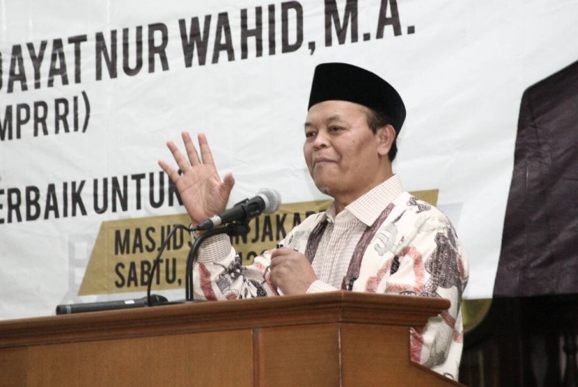 Wakil Ketua MPR RI, Hidayat Nur Wahid mengisi acara Tabligh Akbar, di Universitas Islam Negeri (UIN), Sabtu (3/6). 