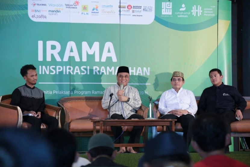  Wakil Ketua Umum Dewan Masjid Indonesia (DMI) Komjen Pol Syafruddin menghadiri acara Inspirasi Ramadhan di Masjid Salman, Bandung, Jumat (1/6).