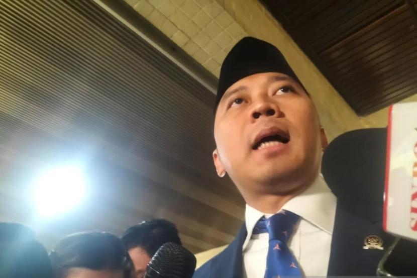 Wakil Ketua Umum DPP Partai Demokrat Edhie Baskoro Yudhoyono alias Ibas di Kompleks Parlemen, Senayan, Jakarta Pusat, Jumat (16/8/2024).