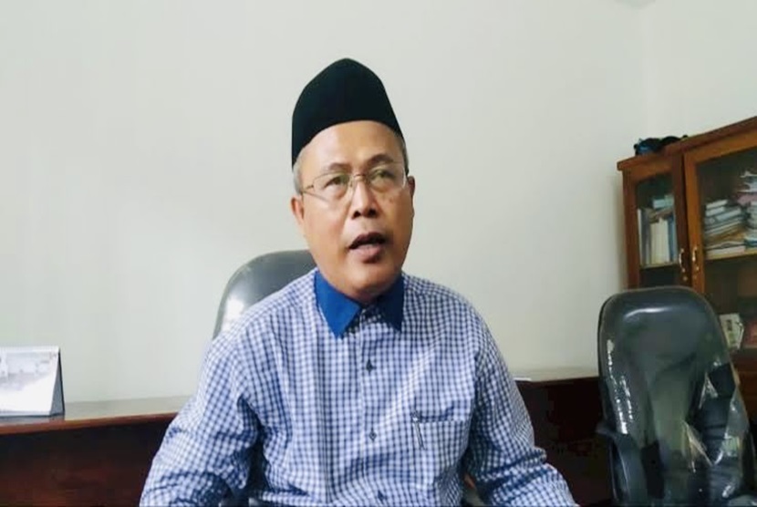 Wakil Ketua Umum ICMI Bidang Pendidikan dan Kebudayaan, Mohammad Najib.  Ikatan Cendekiawan Muslim se-Indonesia (ICMI) mengapresiasi pembatalan  kenaikan uang kuliah tunggal (UKT) bagi mahasiswa di perguruan tinggi negeri (PTN) oleh Medkibudristek Nadiem Makariem setelah mendapat masukan dari Presiden Joko Widodo, dan diharapkan itu bukan hanya tahun 2024 ini saja namun menjadi kebijakan selamanya.