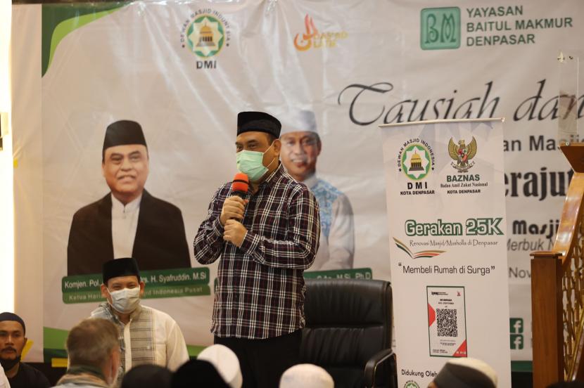 Wakil Ketua Umum PP Dewan Masjid Indonesia, Komjen Pol (Purn) Dr H Syafruddin, MSi meminta kepada umat Islam di Provinsi Bali untuk menjaga prinsip-prinsip persatuan yang sudah melekat pada jiwa dan sikap kaum muslim sejak lama.